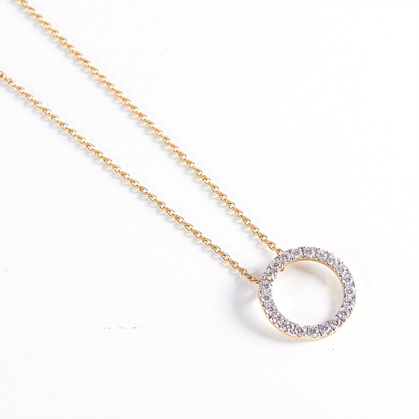 CIRCLE DIAMOND NECKLACE